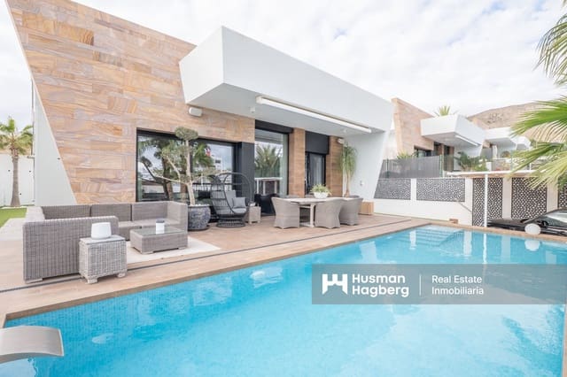 Chalet de 2 habitaciones en Benidorm en venta con piscina - 675.000 € (Ref: 9471933)