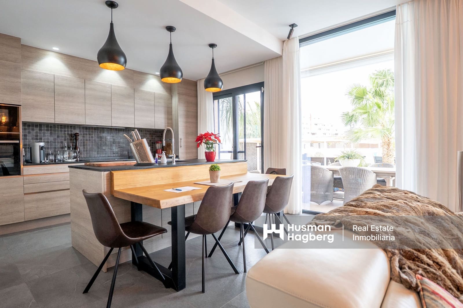 2 soveværelse Villa til salg i Benidorm med swimmingpool - € 675.000 (Ref: 9471933)