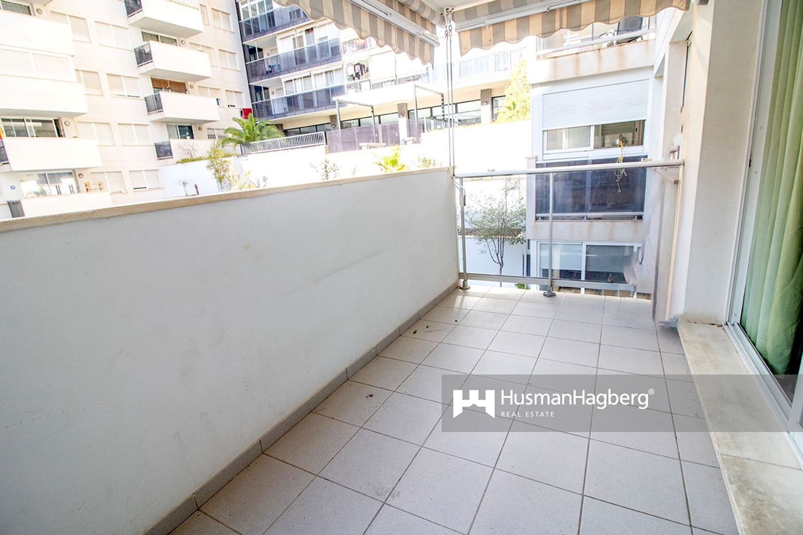 2 makuuhuone Huoneisto myytävänä paikassa La Villajoyosa / Vila Joiosa mukana uima-altaan - 196 000 € (Ref: 9475073)