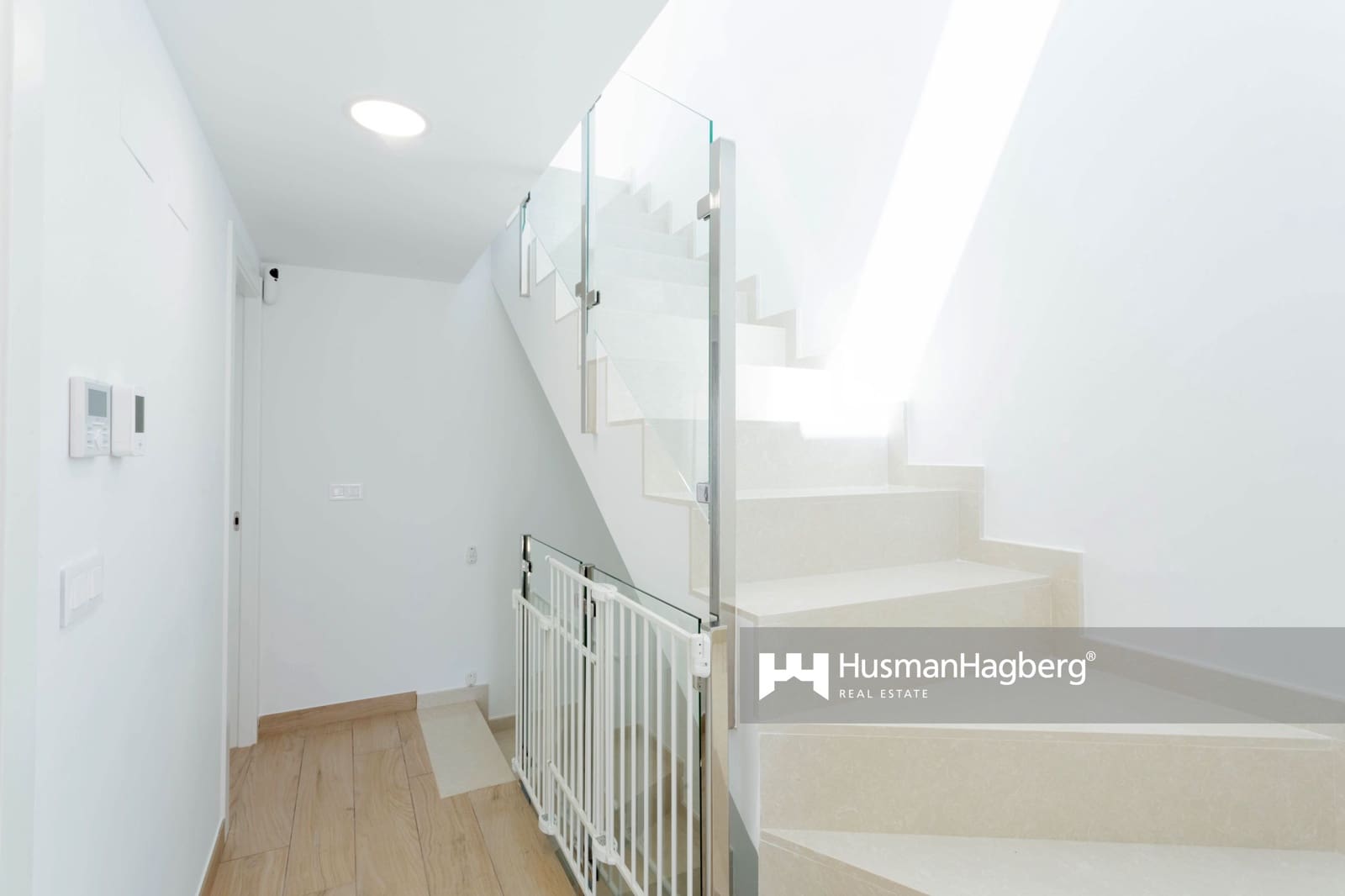 2 makuuhuone Omakotitalo myytävänä paikassa Benidorm mukana uima-altaan - 330 000 € (Ref: 9479017)