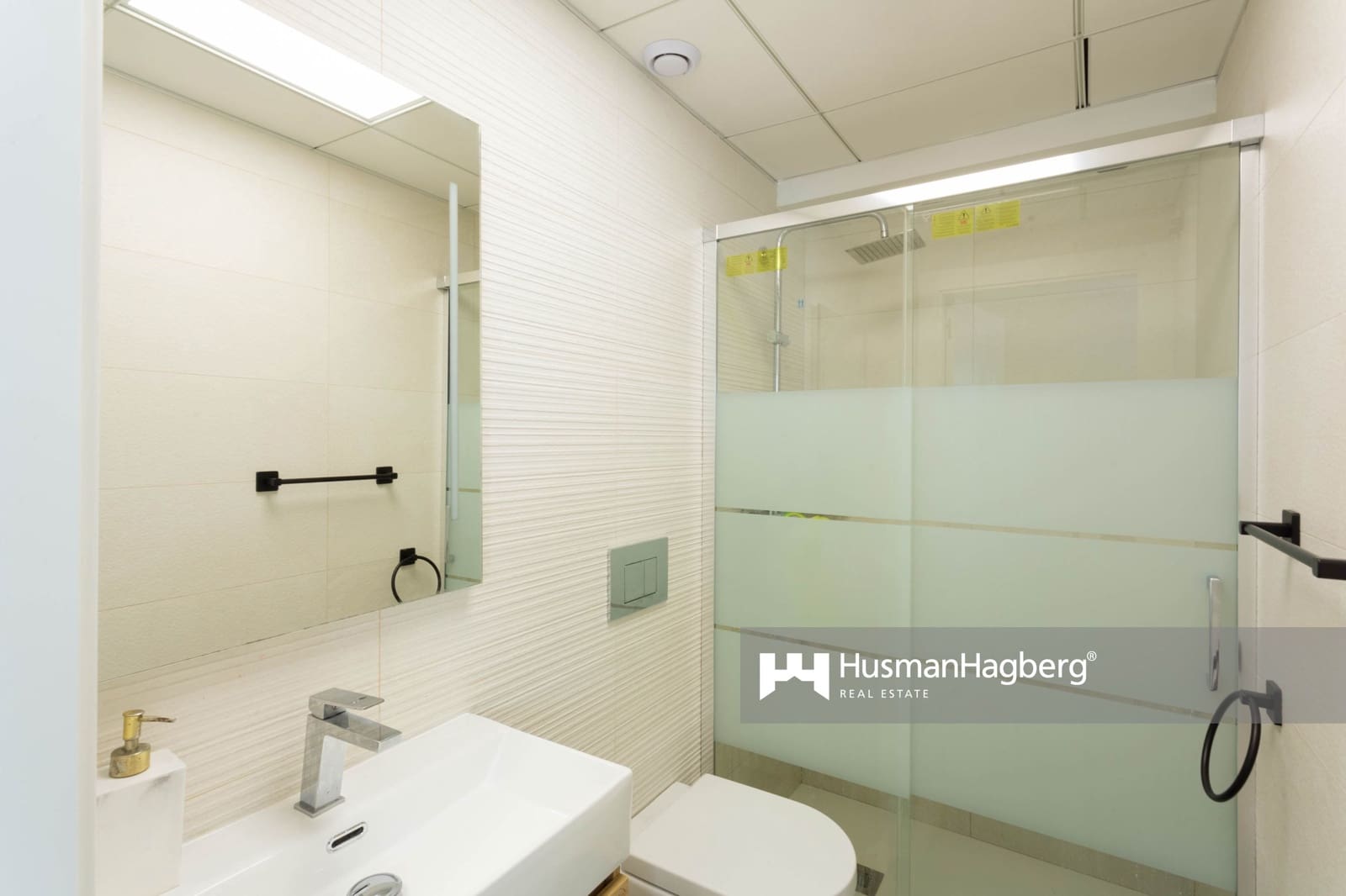 2 makuuhuone Omakotitalo myytävänä paikassa Benidorm mukana uima-altaan - 330 000 € (Ref: 9479017)