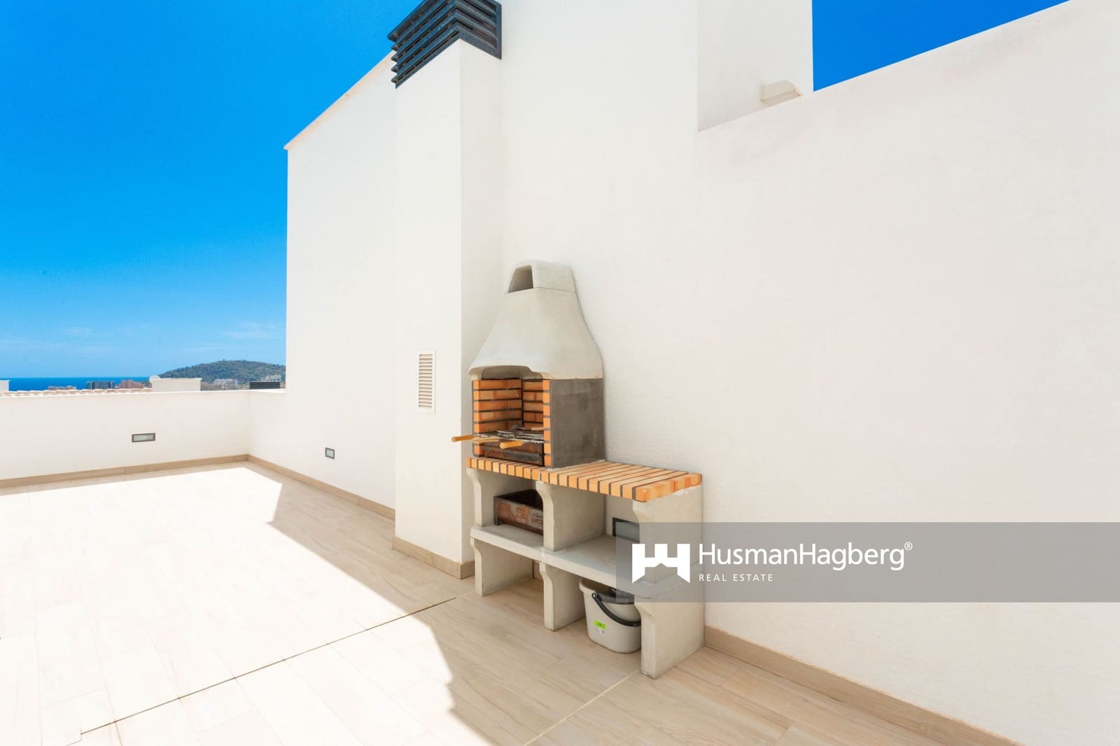 2 makuuhuone Omakotitalo myytävänä paikassa Benidorm mukana uima-altaan - 330 000 € (Ref: 9479017)