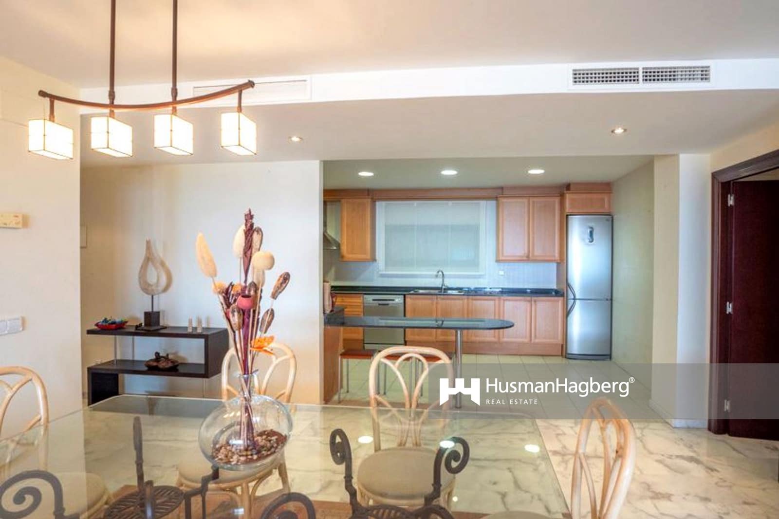 3 bedroom Apartment for sale in Altea with pool - € 580,000 (Ref: 9481703)