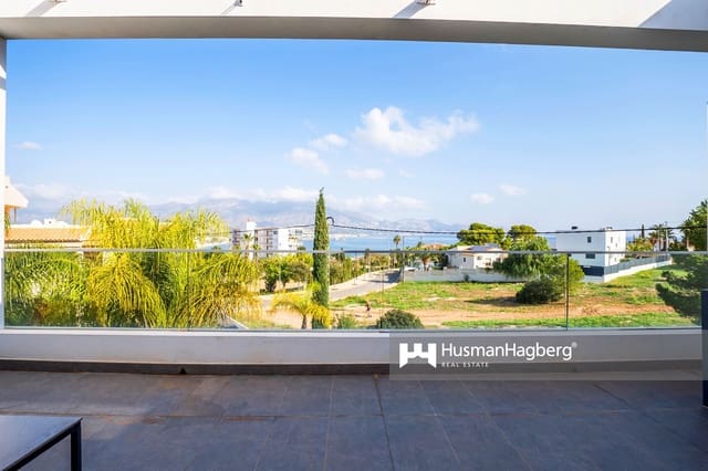 4 bedroom Townhouse for sale in Albir, Alfaz del Pi / L'Alfàs del Pi with pool - € 740,000 (Ref: 9483356)