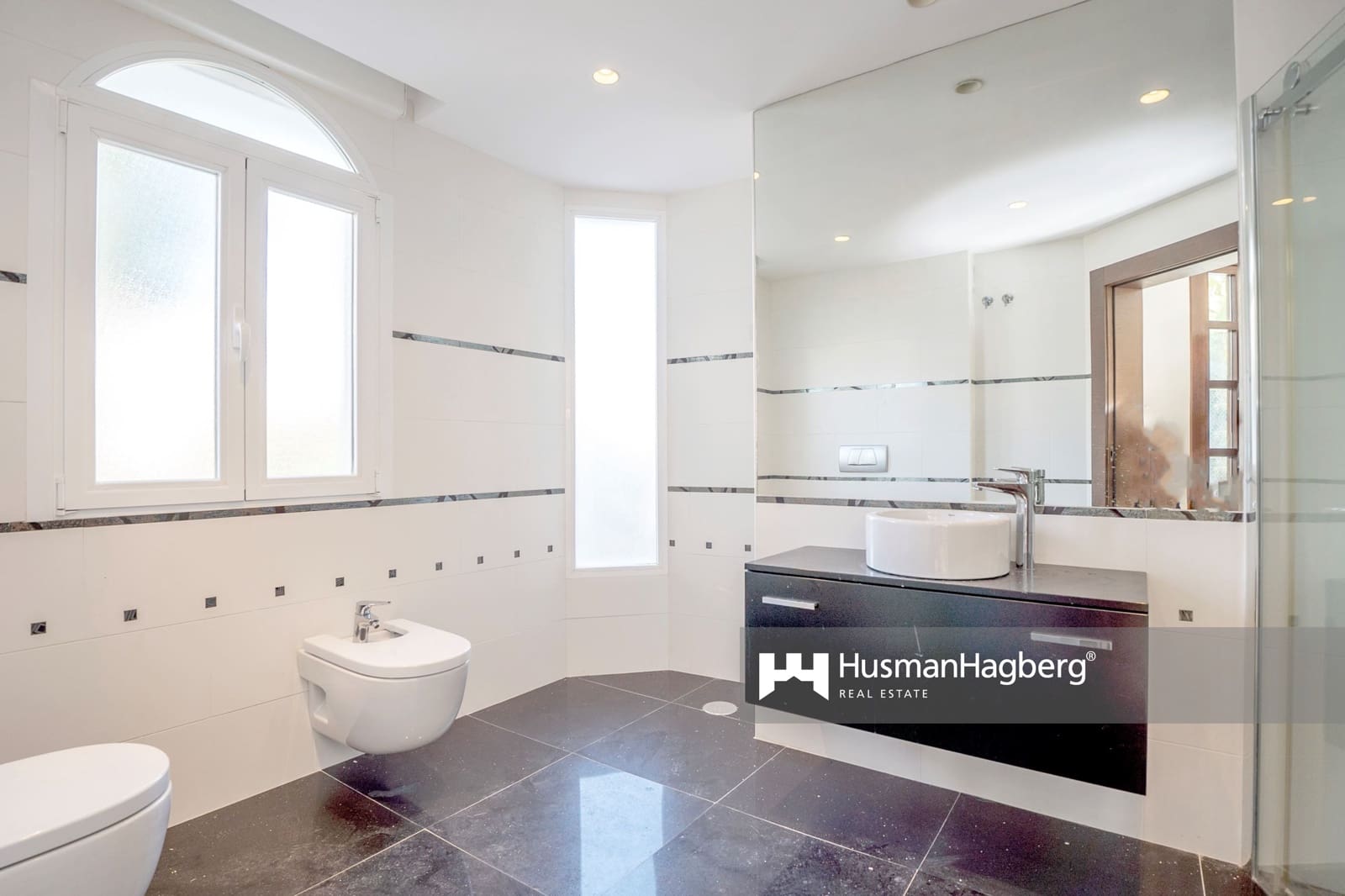 5 soverom Villa til salgs i Alfaz del Pi / L'Alfas del Pi med svømmebasseng - € 1 600 000 (Ref: 9483363)