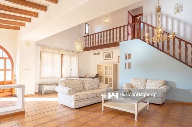 4 soverom Villa til salgs i Escandinavia - Cautivador, Alfaz del Pi / L'Alfàs del Pi med svømmebasseng - € 796 000 (Ref: 9483364)