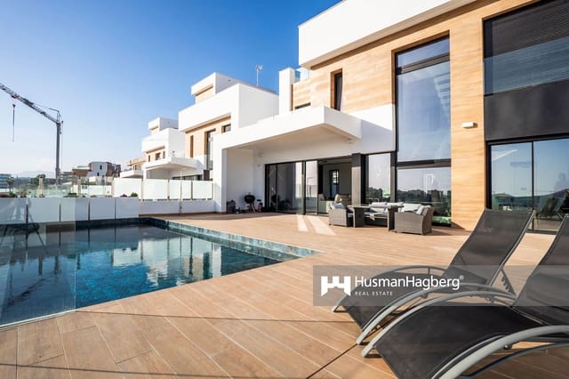 4 bedroom Villa for sale in Benidorm with pool - € 1,750,000 (Ref: 9483367)