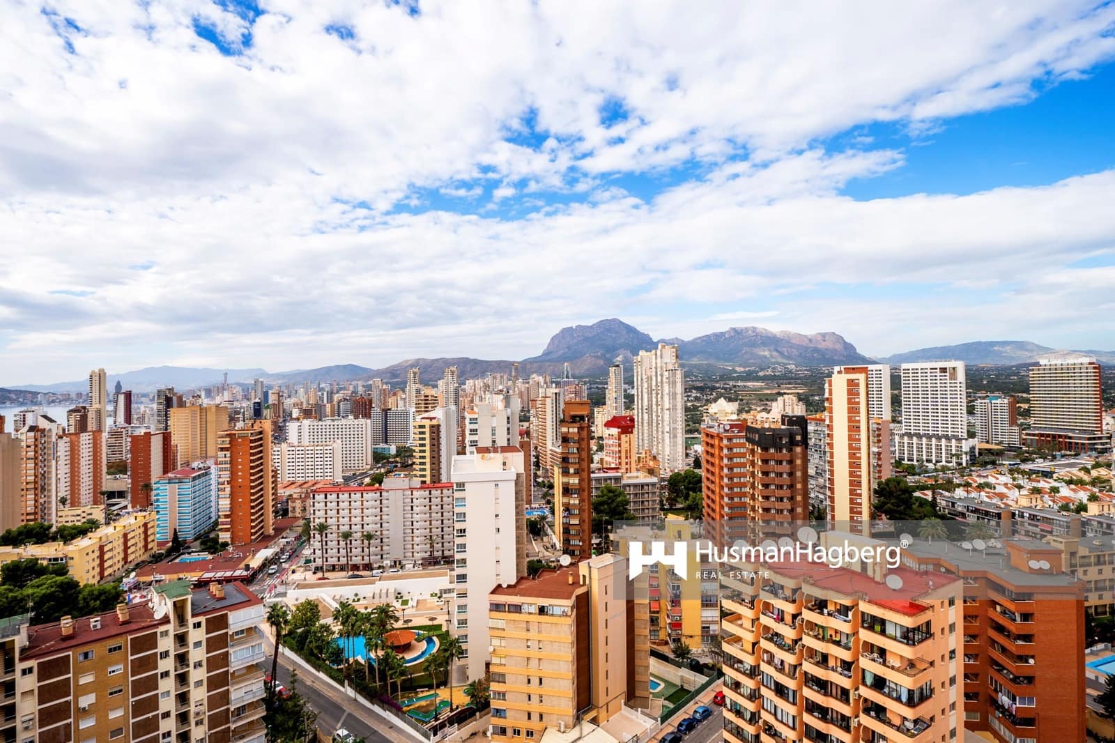 1 bedroom Apartment for sale in Benidorm with pool - € 230,000 (Ref: 9483368)