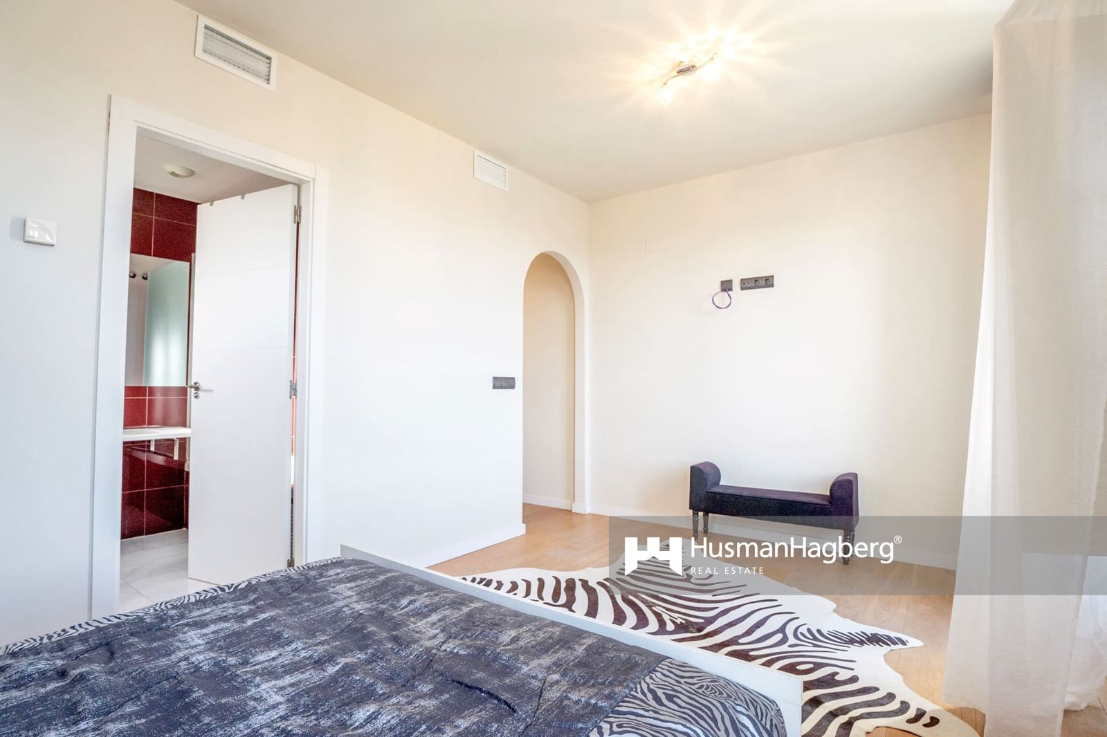 4 bedroom Villa for sale in Benidorm with pool - € 810,000 (Ref: 9483778)