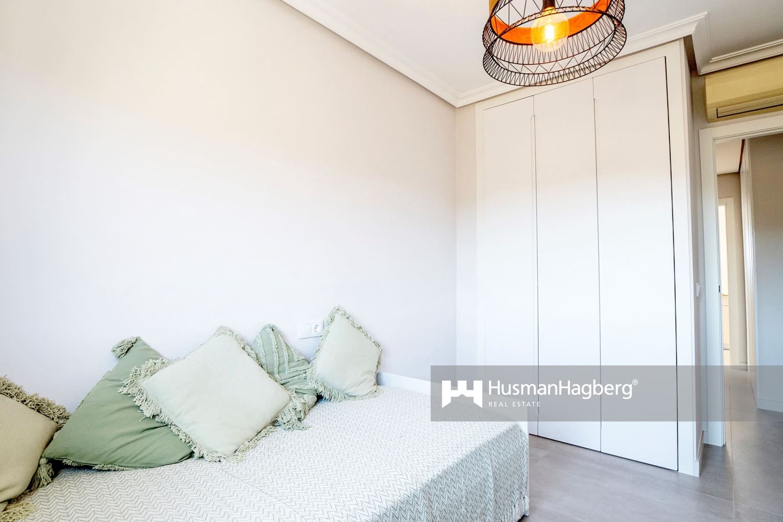 3 bedroom Apartment for sale in Benidorm with pool - € 490,000 (Ref: 9488078)