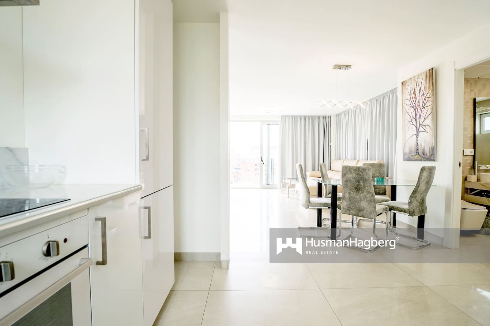 2 bedroom Apartment for sale in Benidorm with pool - € 299,999 (Ref: 9488589)