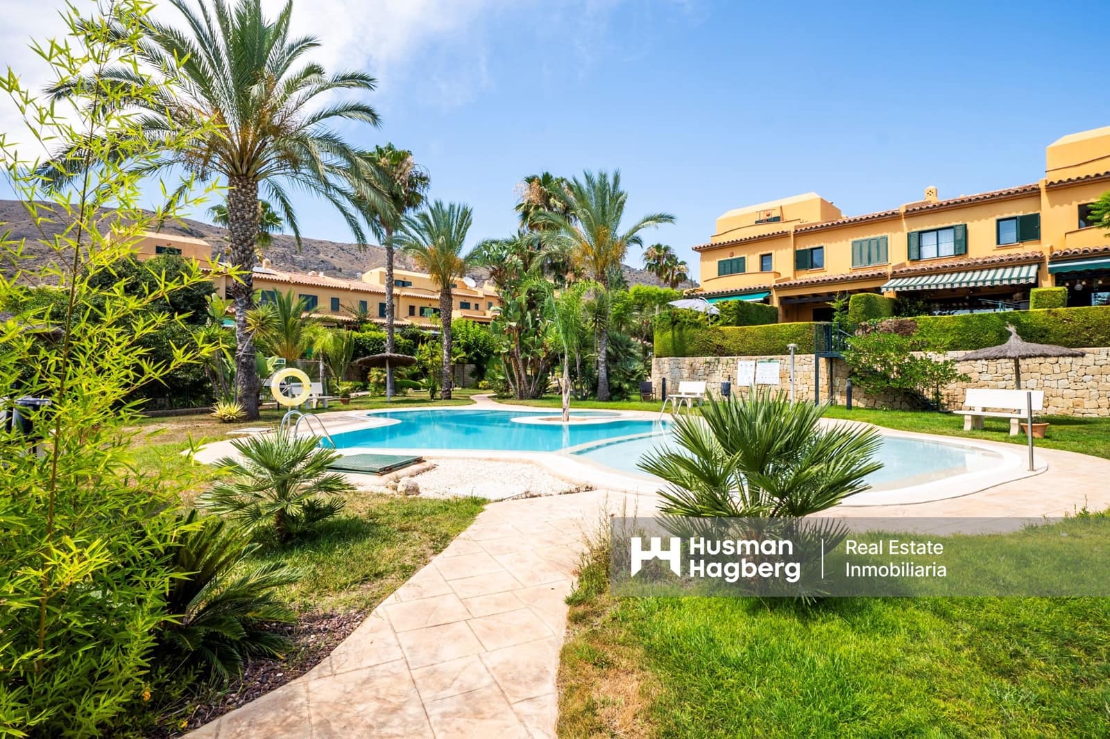 2 sovrum Hus till salu i Benidorm med pool - 325 000 € (Ref: 9488598)