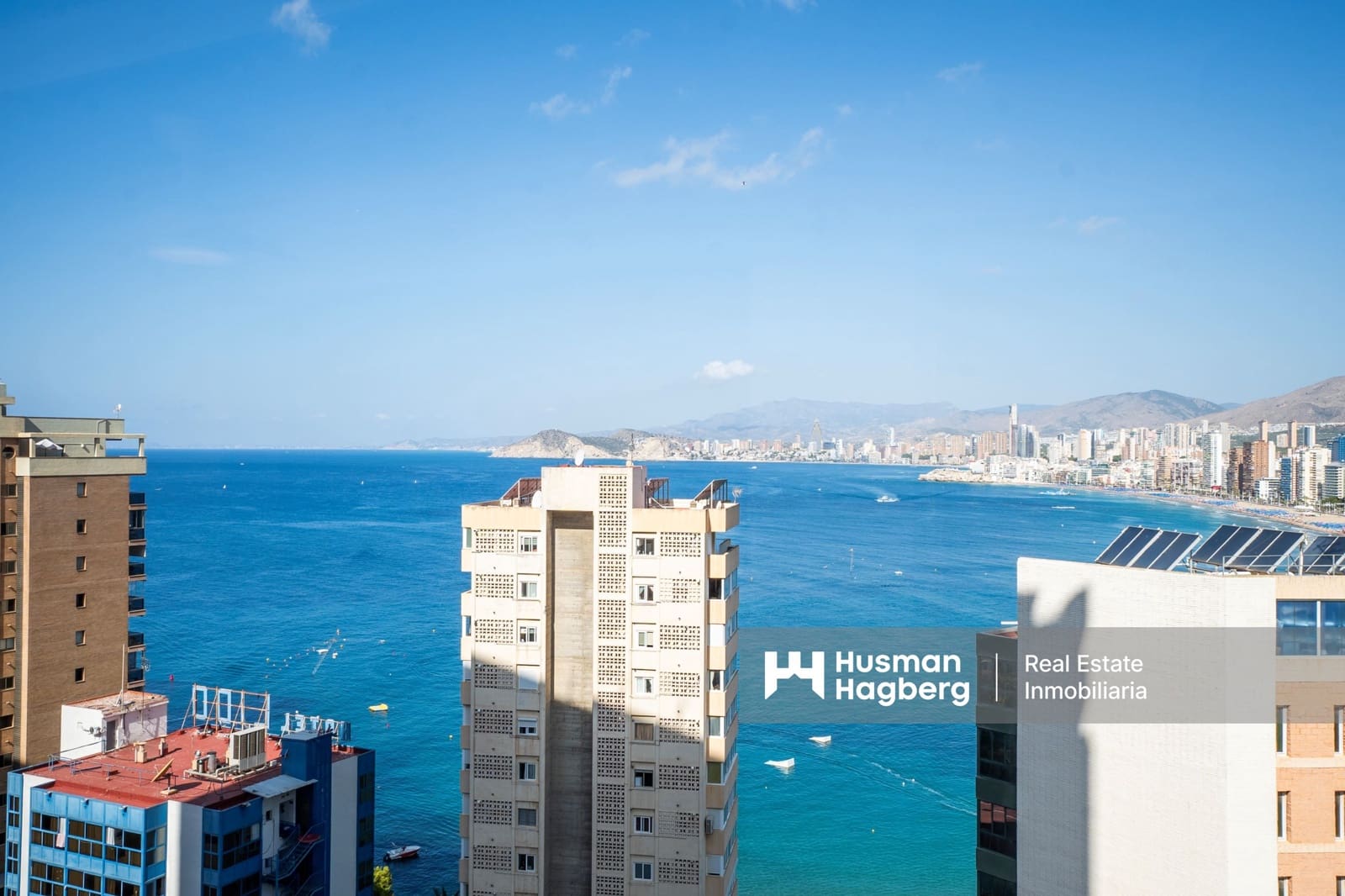 3 sovrum Lägenhet till salu i Benidorm med pool - 425 000 € (Ref: 9490989)
