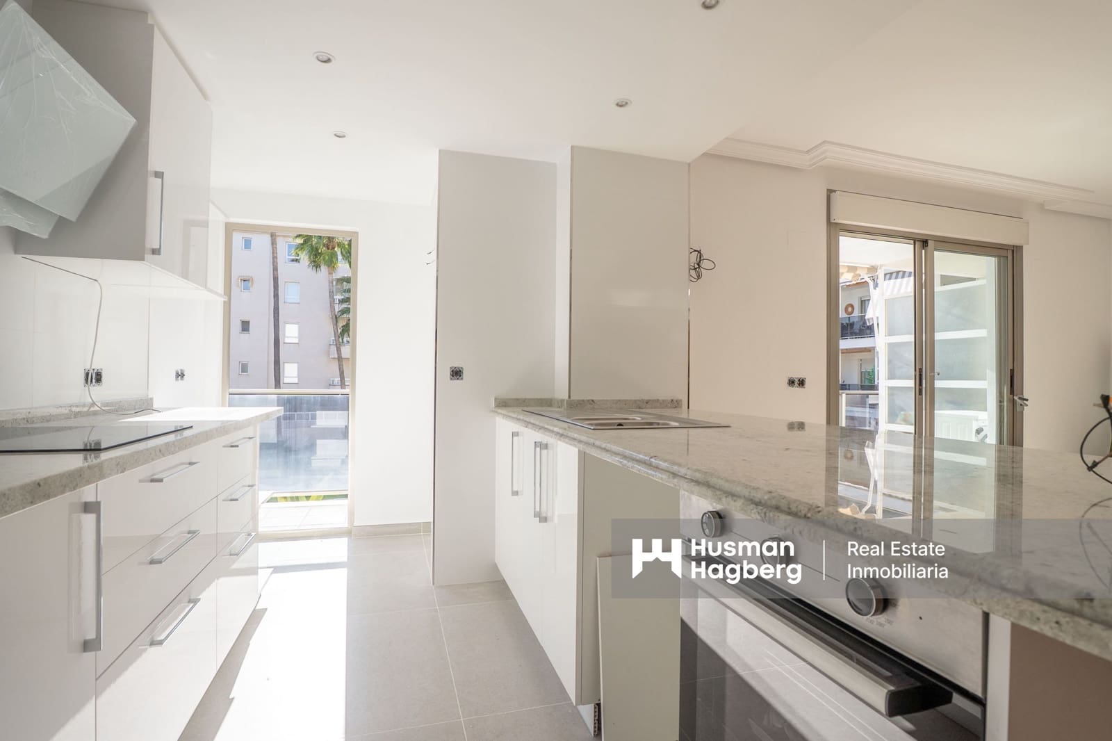 2 sovrum Lägenhet till salu i Albir med pool - 370 000 € (Ref: 9508115)