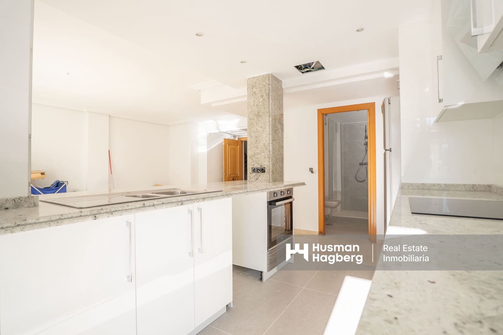 2 sovrum Lägenhet till salu i Albir med pool - 370 000 € (Ref: 9508115)