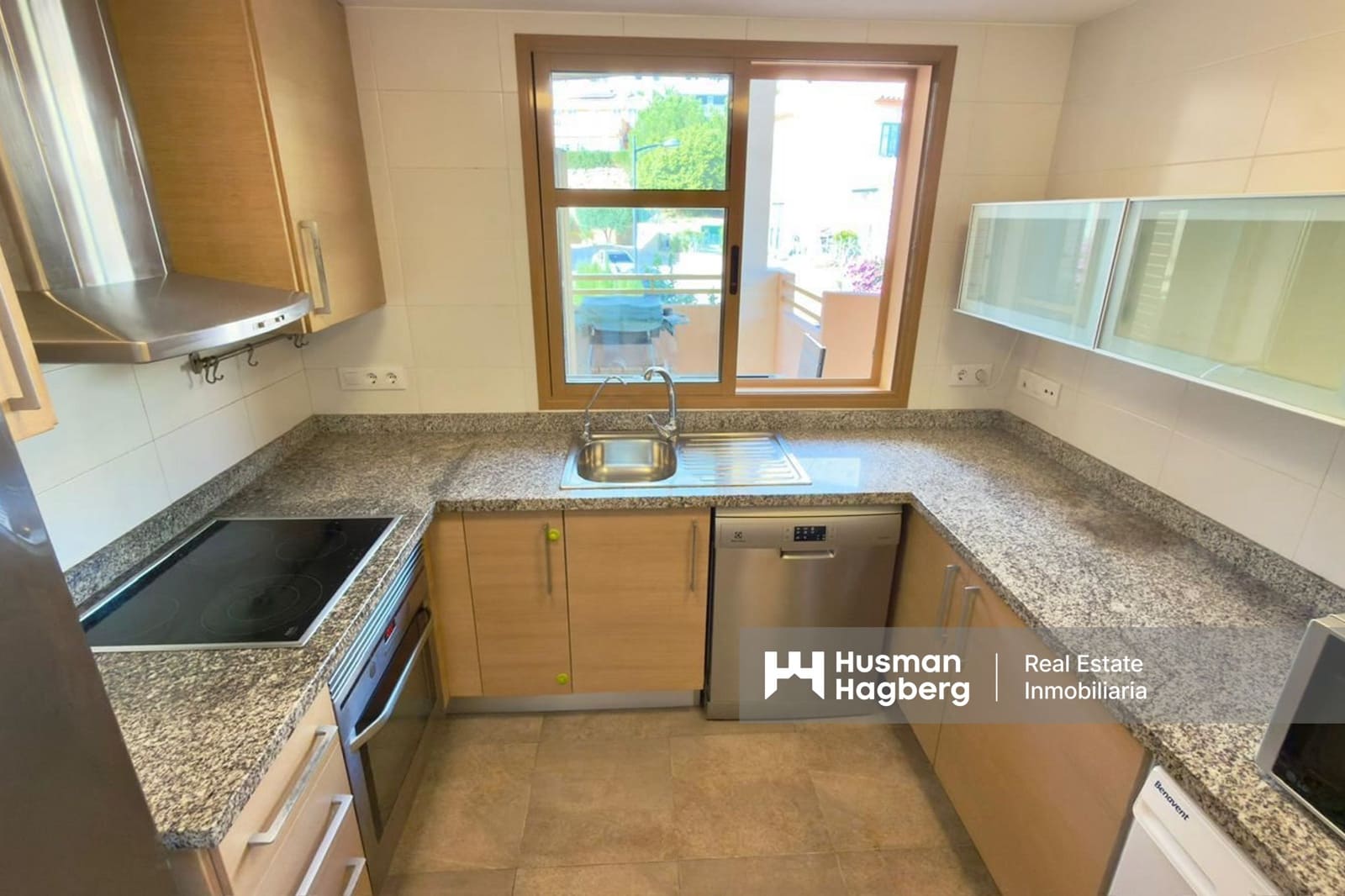 2 sovrum Lägenhet till salu i Benidorm med pool - 260 000 € (Ref: 9508135)