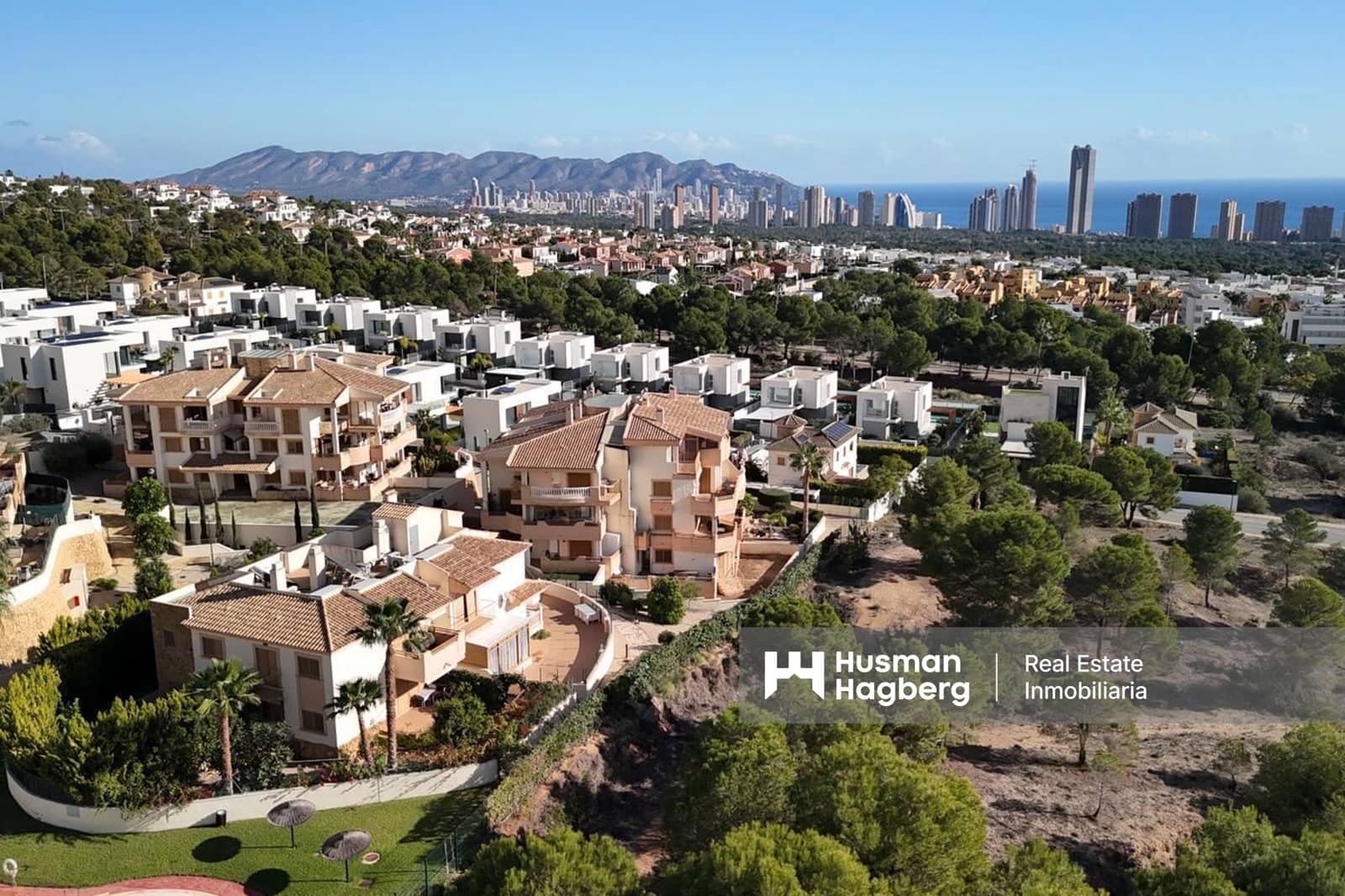 2 sovrum Lägenhet till salu i Benidorm med pool - 260 000 € (Ref: 9508135)