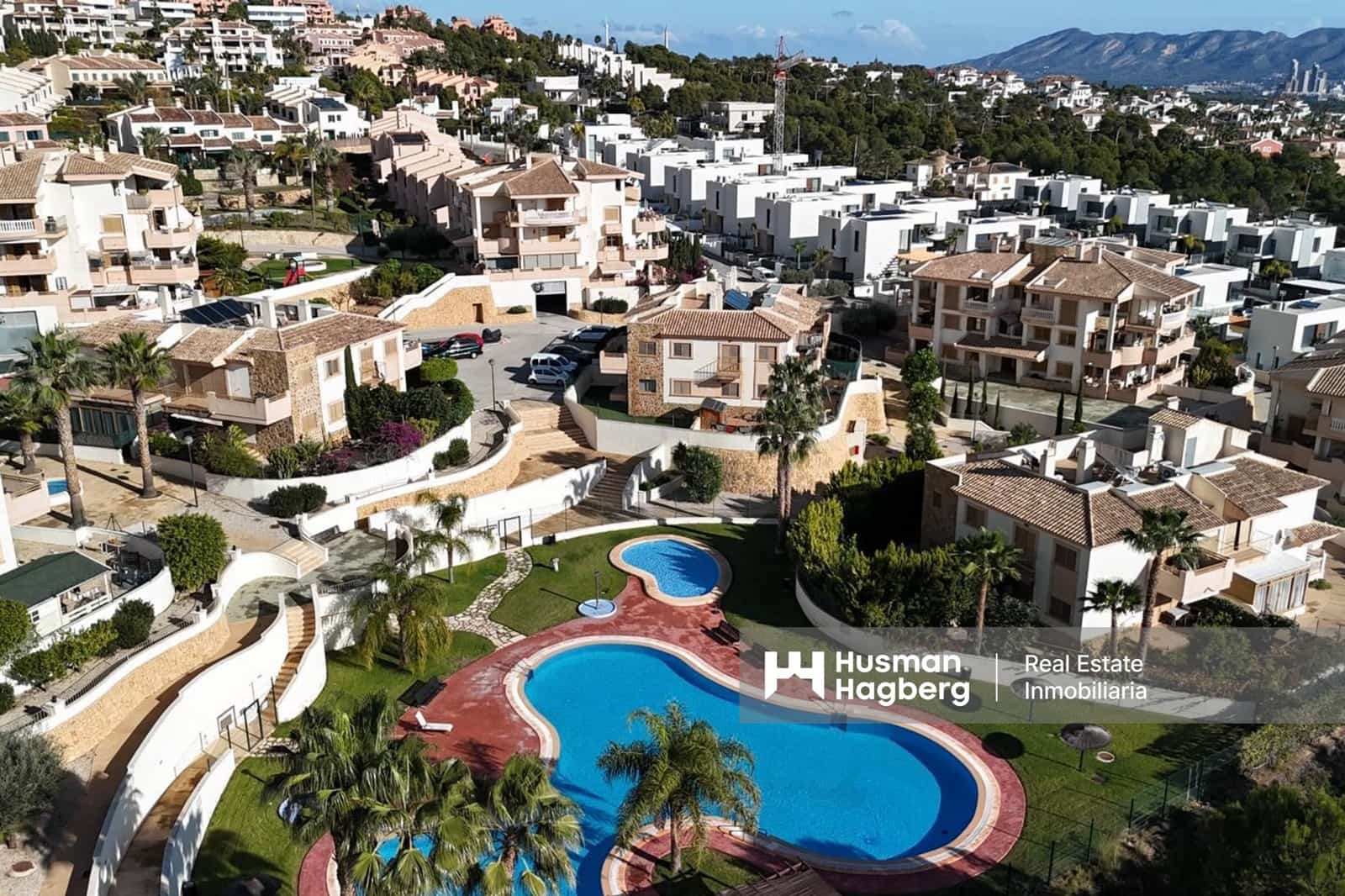 2 sovrum Lägenhet till salu i Benidorm med pool - 260 000 € (Ref: 9508135)