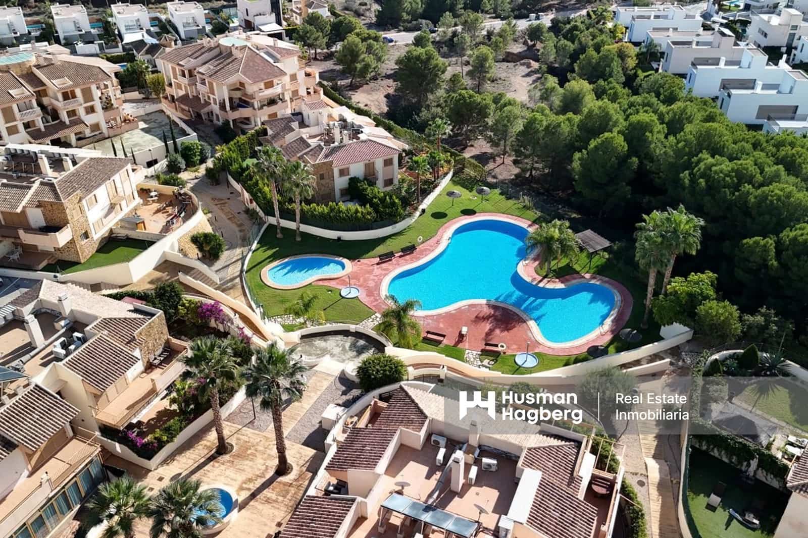 2 sovrum Lägenhet till salu i Benidorm med pool - 260 000 € (Ref: 9508135)