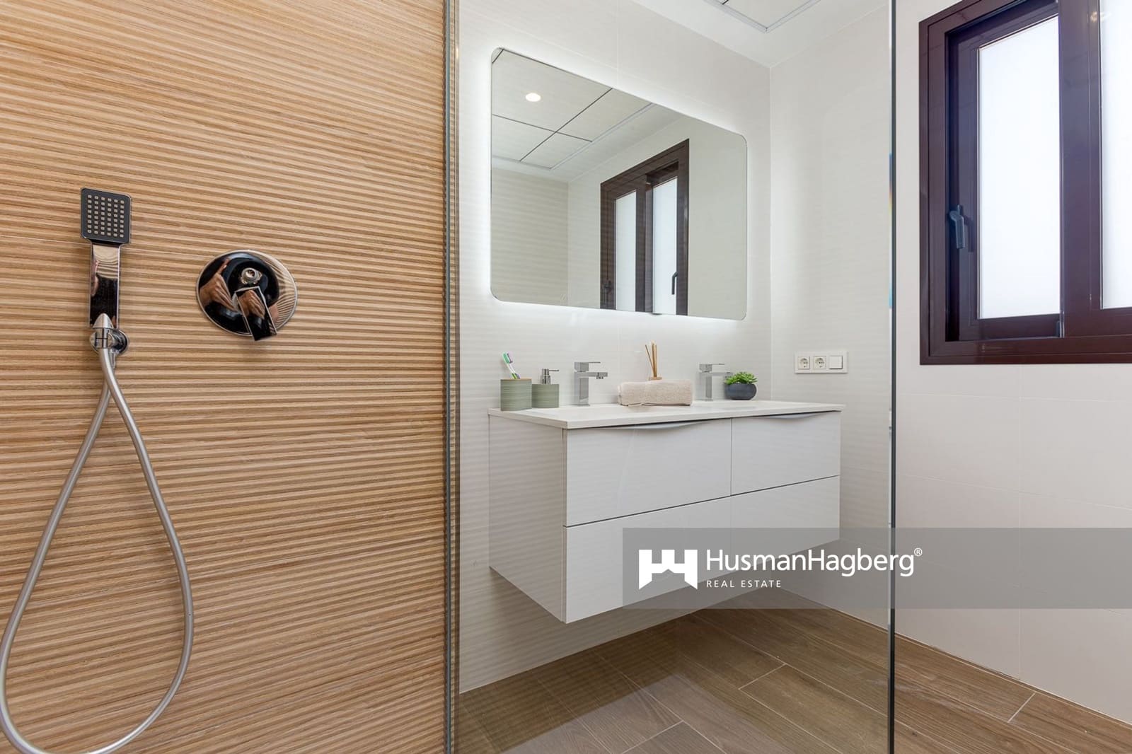 4 bedroom Villa for sale in Benidorm with pool - € 690,000 (Ref: 9513087)