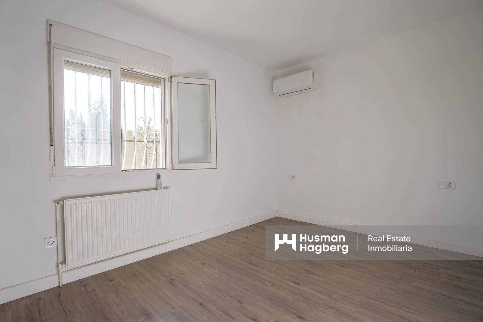 Chalet de 2 habitaciones en Calpe / Calp en venta con piscina - 448.000 € (Ref: 9521153)