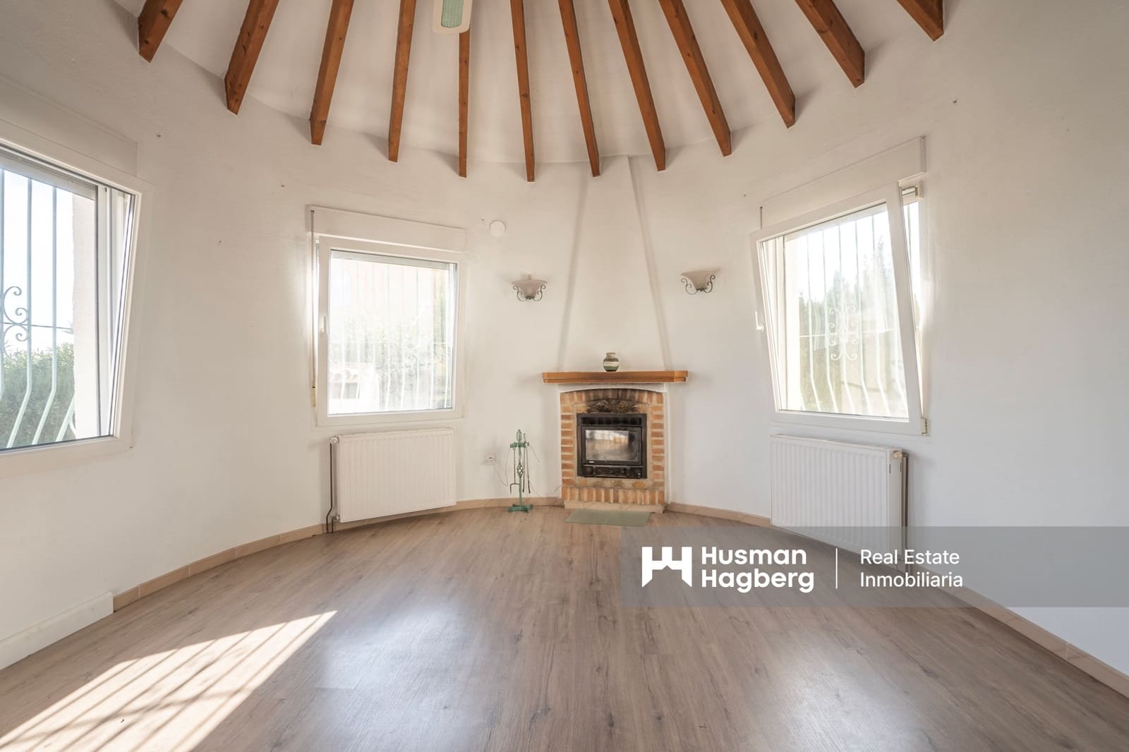 Chalet de 2 habitaciones en Calpe / Calp en venta con piscina - 448.000 € (Ref: 9521153)