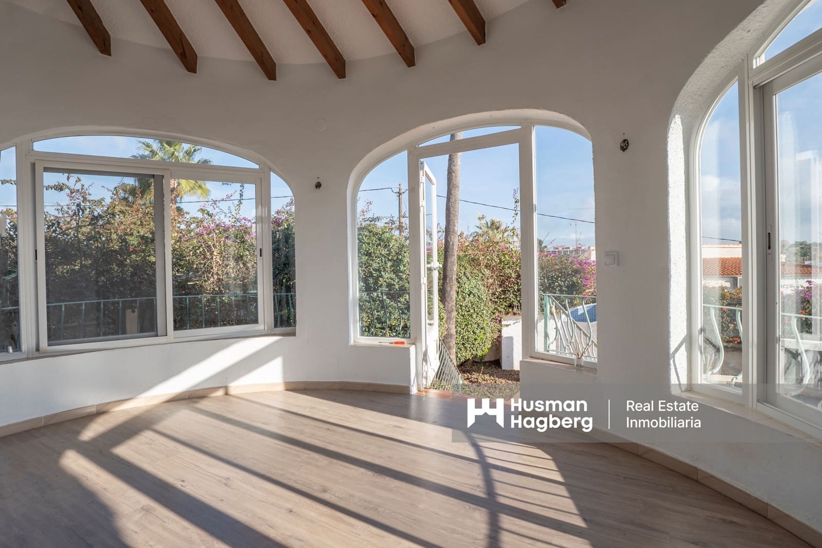 Chalet de 2 habitaciones en Calpe / Calp en venta con piscina - 448.000 € (Ref: 9521153)