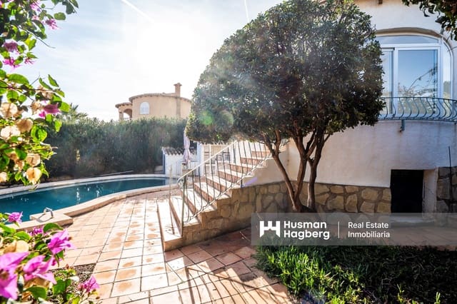 Chalet de 2 habitaciones en Cometa - Carrió, Calpe / Calp en venta con piscina - 448.000 € (Ref: 9521153)