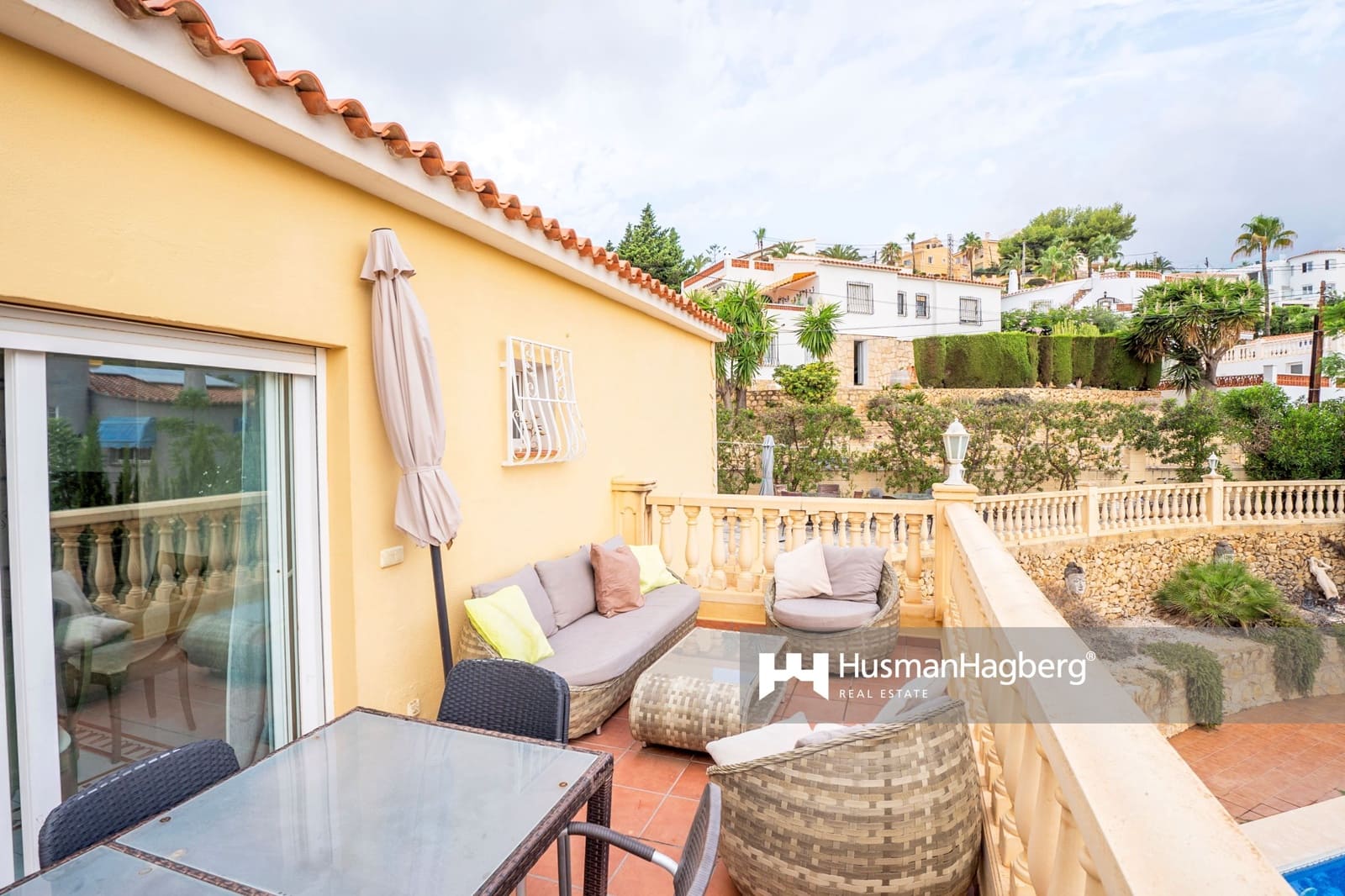 4 quarto Moradia para venda em La Nucia com piscina - 590 000 € (Ref: 9533012)