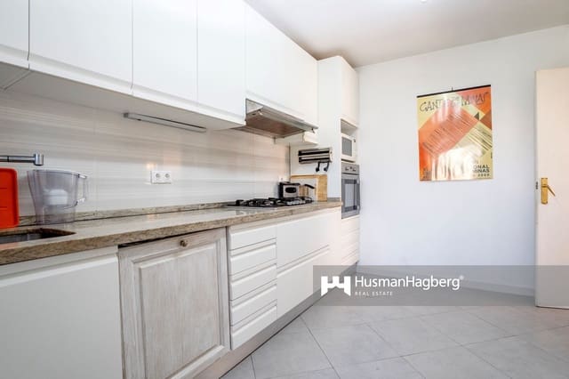 6 sovrum Villa till salu i Alicante stad - 590 000 € (Ref: 9533017)