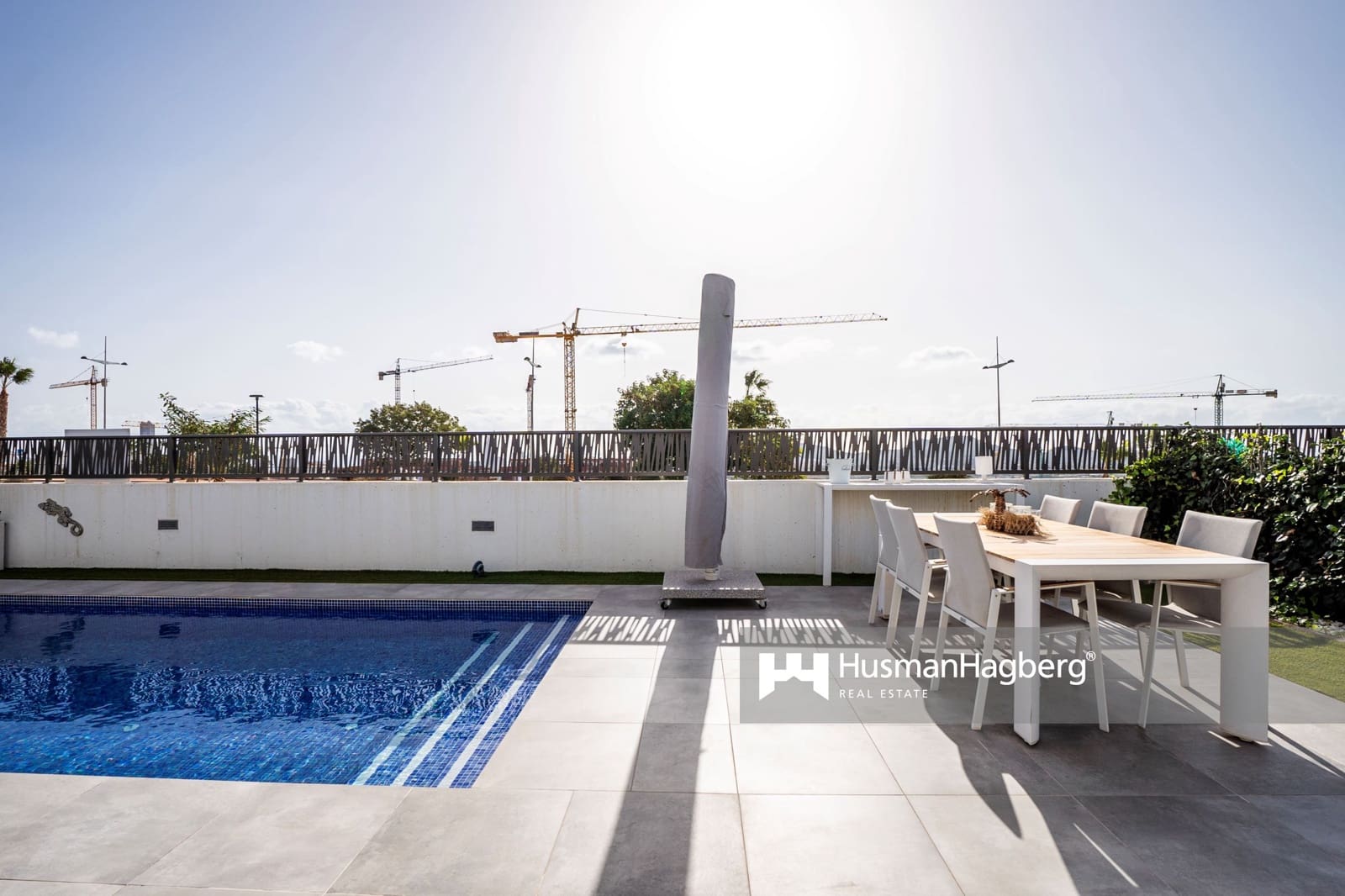 4 bedroom Villa for sale in Benidorm with pool - € 699,000 (Ref: 9537116)