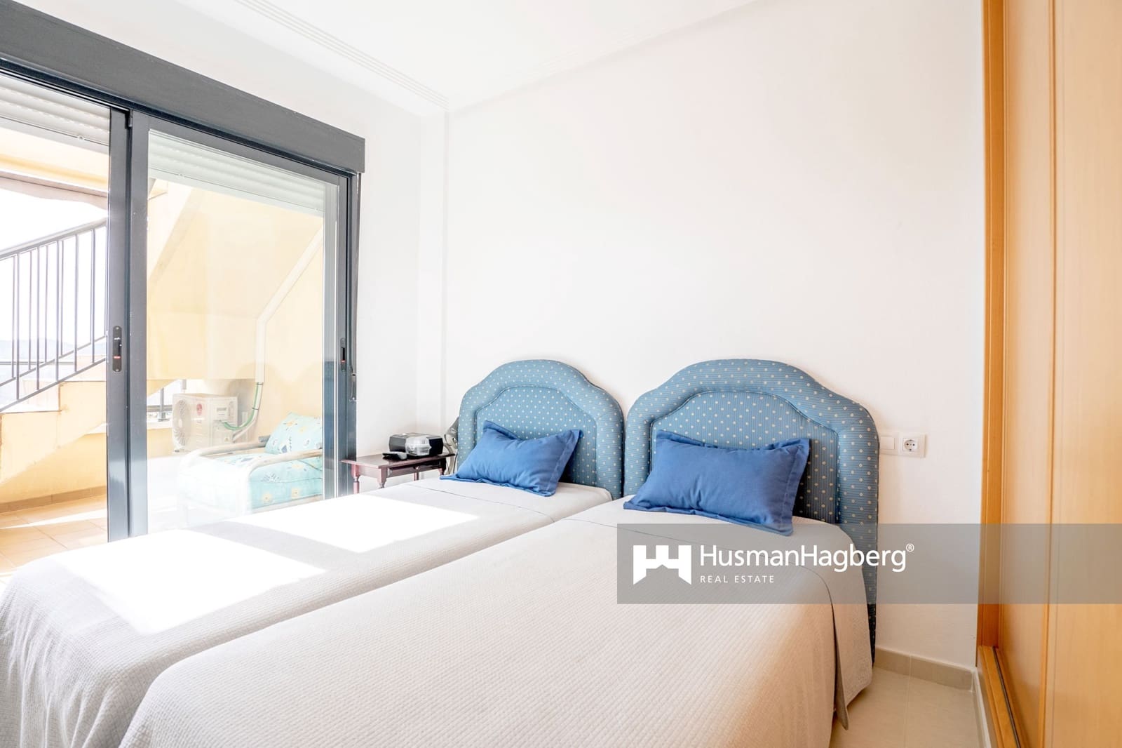 2 makuuhuone Huoneisto myytävänä paikassa La Villajoyosa / Vila Joiosa mukana uima-altaan - 389 000 € (Ref: 9547422)