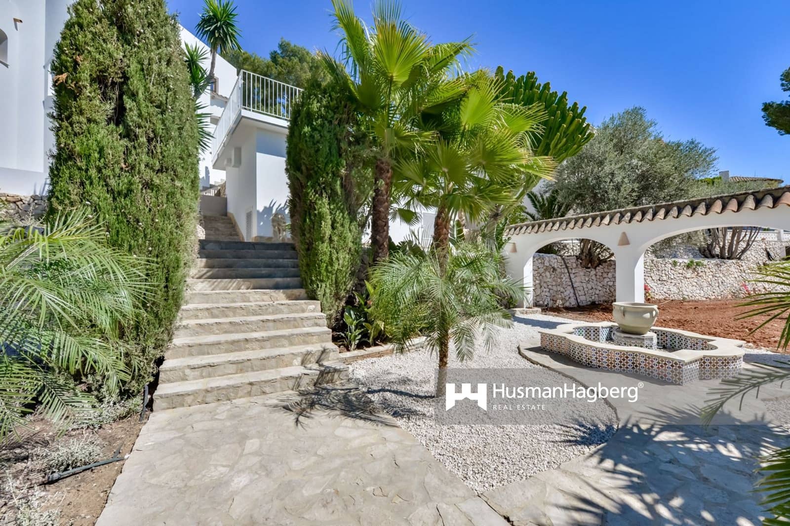 5 makuuhuone Huvila myytävänä paikassa Altea mukana uima-altaan - 1 695 000 € (Ref: 9547434)