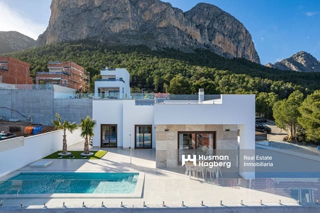 3 soveværelse Villa til salg i Polop med swimmingpool - € 649.000 (Ref: 9550458)