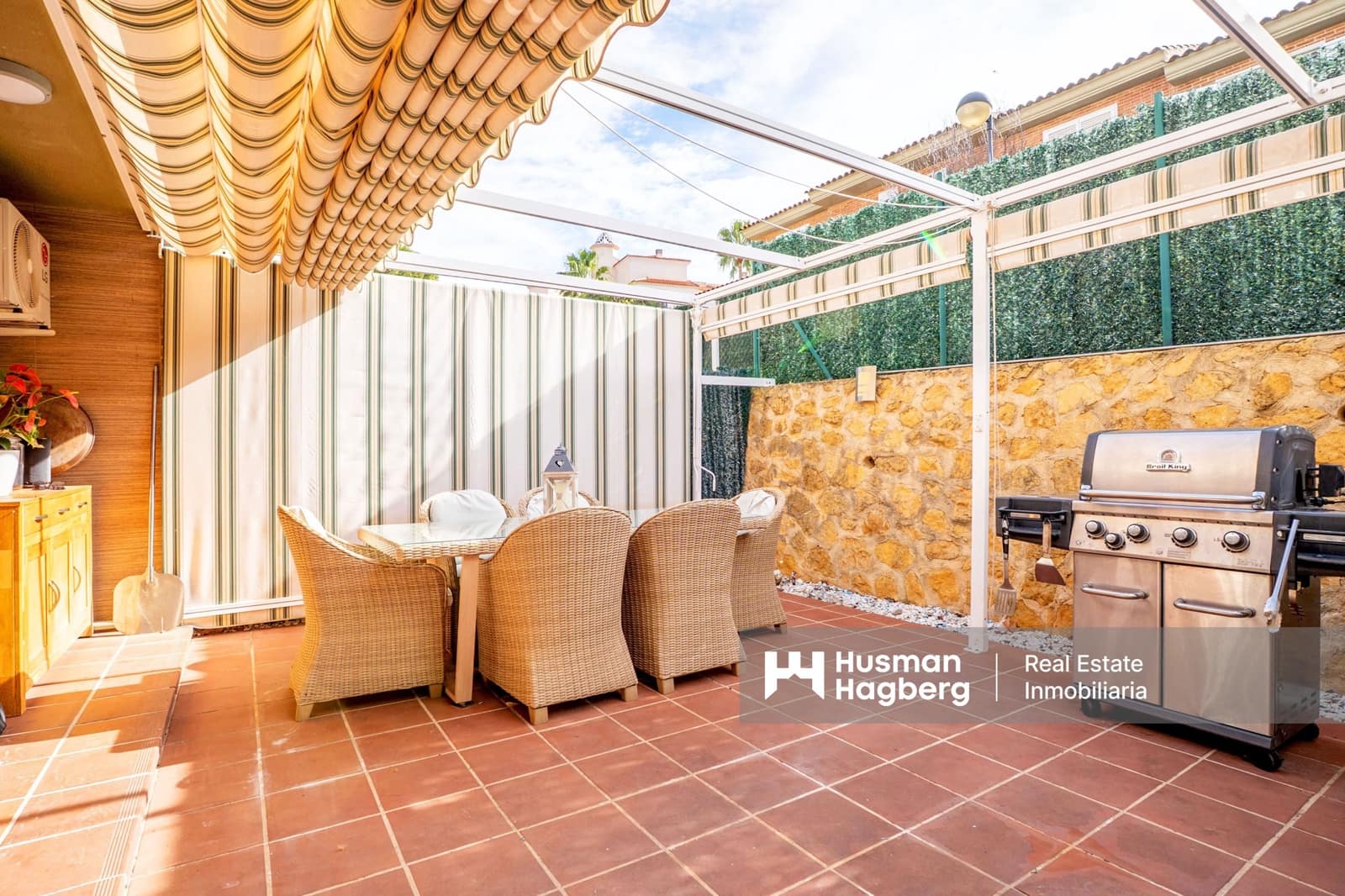 3 bedroom Townhouse for sale in Albir with pool - € 475,000 (Ref: 9558406)