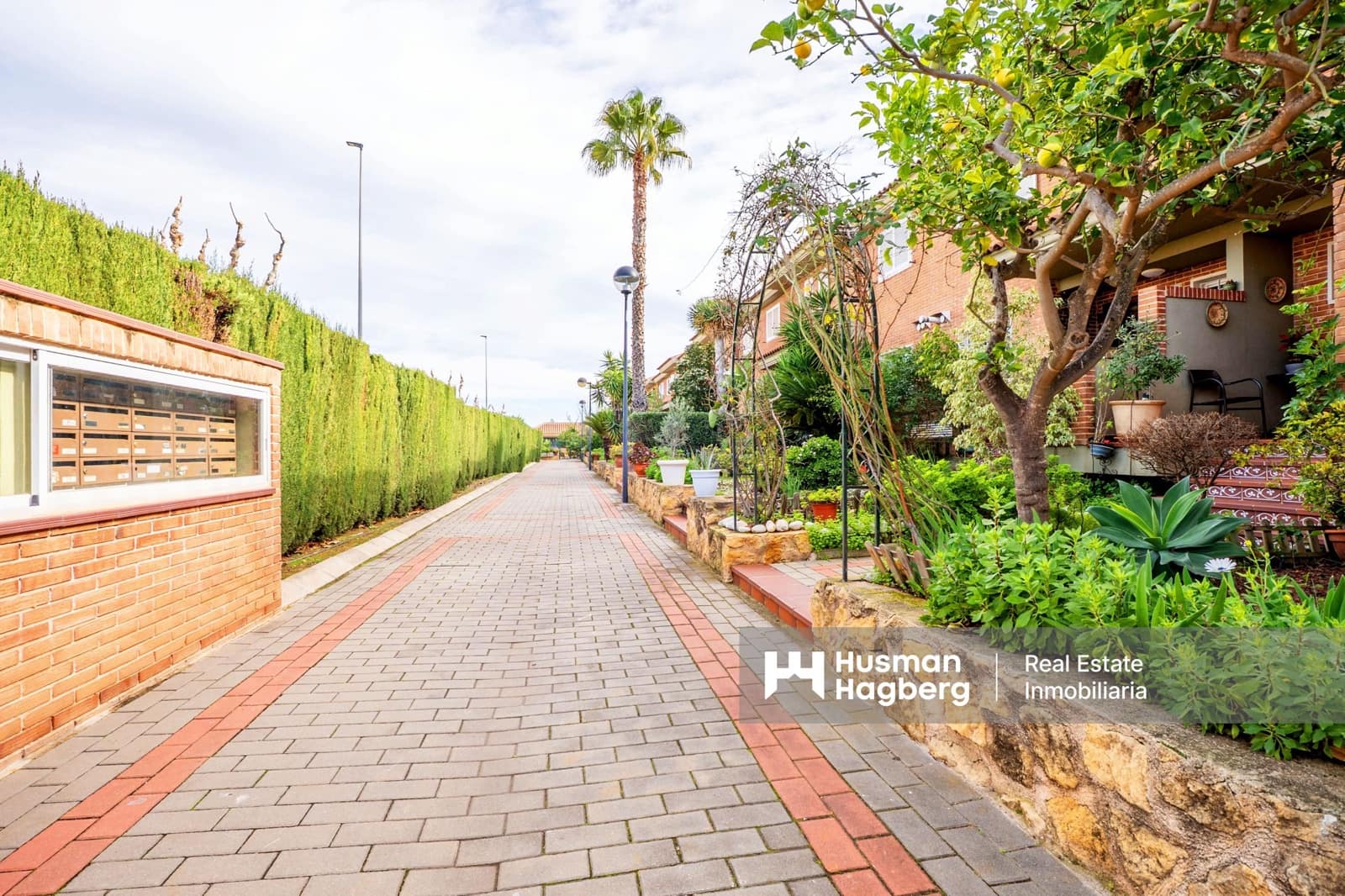 3 bedroom Townhouse for sale in Albir with pool - € 475,000 (Ref: 9558406)