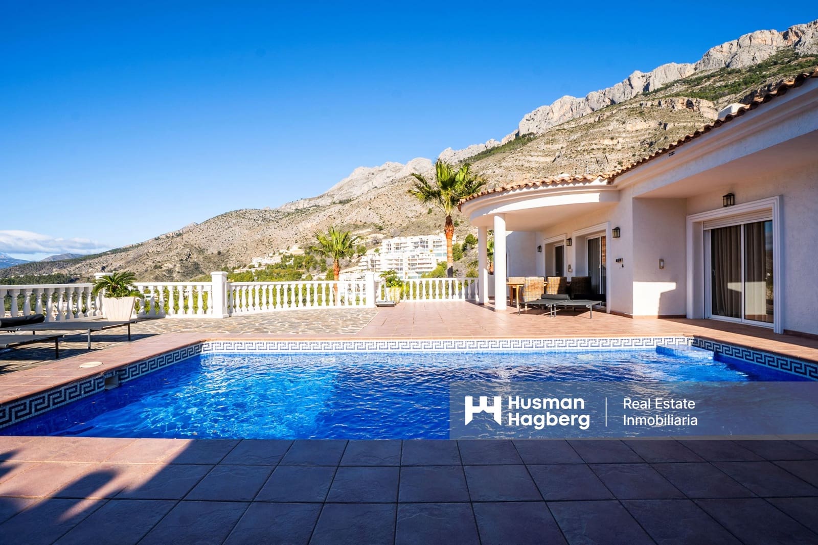 4 makuuhuone Huvila myytävänä paikassa Altea mukana uima-altaan - 1 295 000 € (Ref: 9560734)