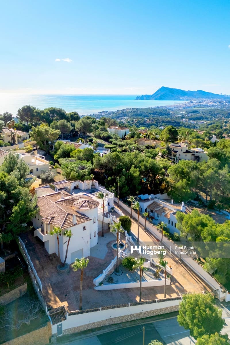 4 makuuhuone Huvila myytävänä paikassa Altea mukana uima-altaan - 1 295 000 € (Ref: 9560734)