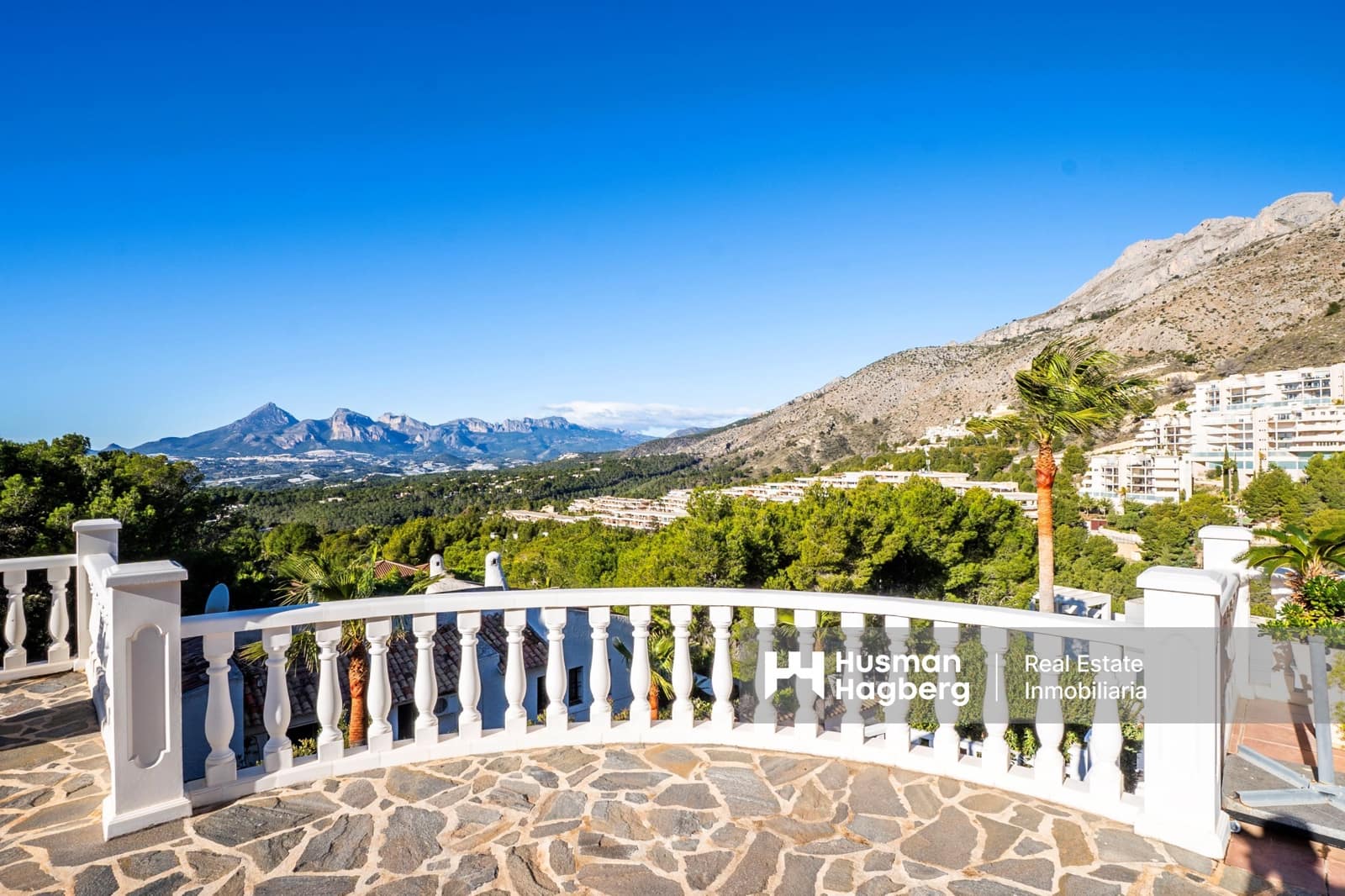 4 makuuhuone Huvila myytävänä paikassa Altea mukana uima-altaan - 1 295 000 € (Ref: 9560734)