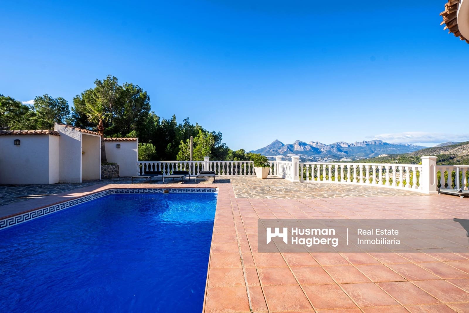 4 makuuhuone Huvila myytävänä paikassa Altea mukana uima-altaan - 1 295 000 € (Ref: 9560734)
