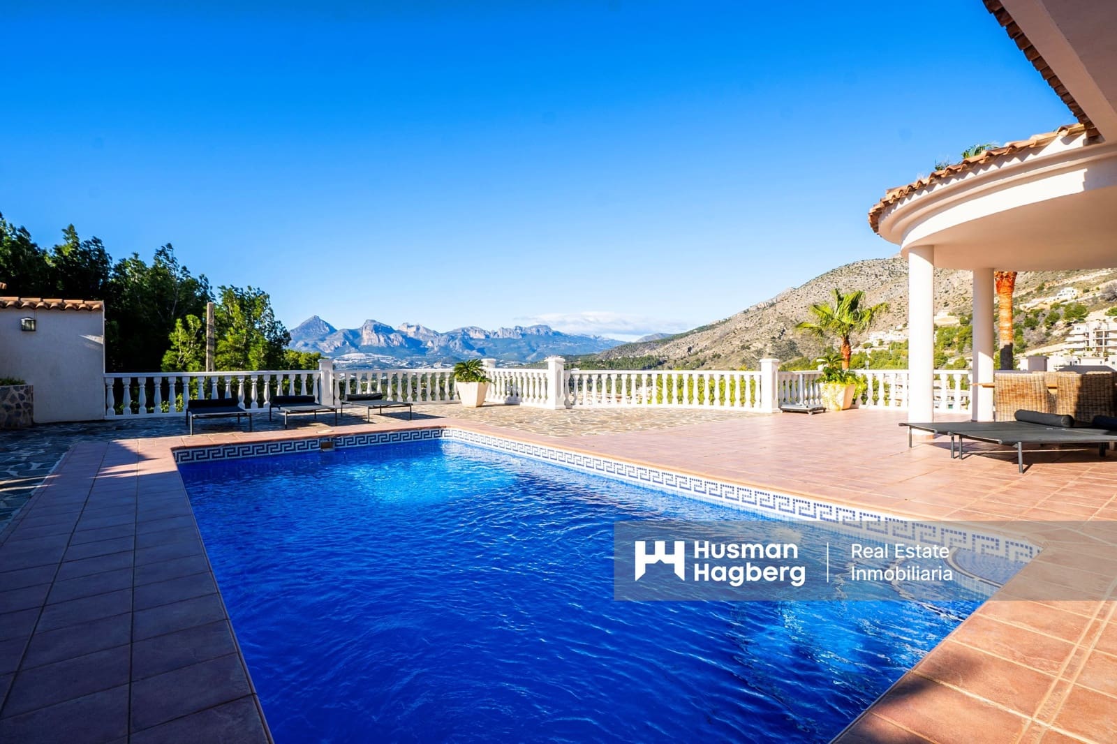 4 makuuhuone Huvila myytävänä paikassa Altea mukana uima-altaan - 1 295 000 € (Ref: 9560734)