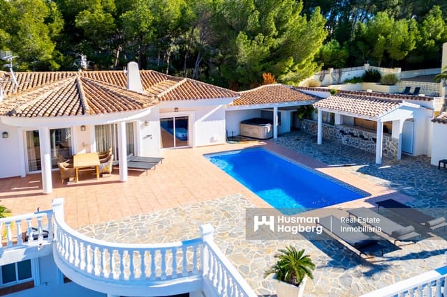 4 makuuhuone Huvila myytävänä paikassa Altea mukana uima-altaan - 1 295 000 € (Ref: 9560734)