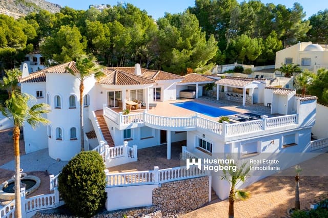 4 makuuhuone Huvila myytävänä paikassa Altea mukana uima-altaan - 1 295 000 € (Ref: 9560734)