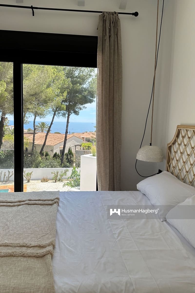 4 soveværelse Villa til salg i Javea / Xabia med swimmingpool - € 1.450.000 (Ref: 9585281)