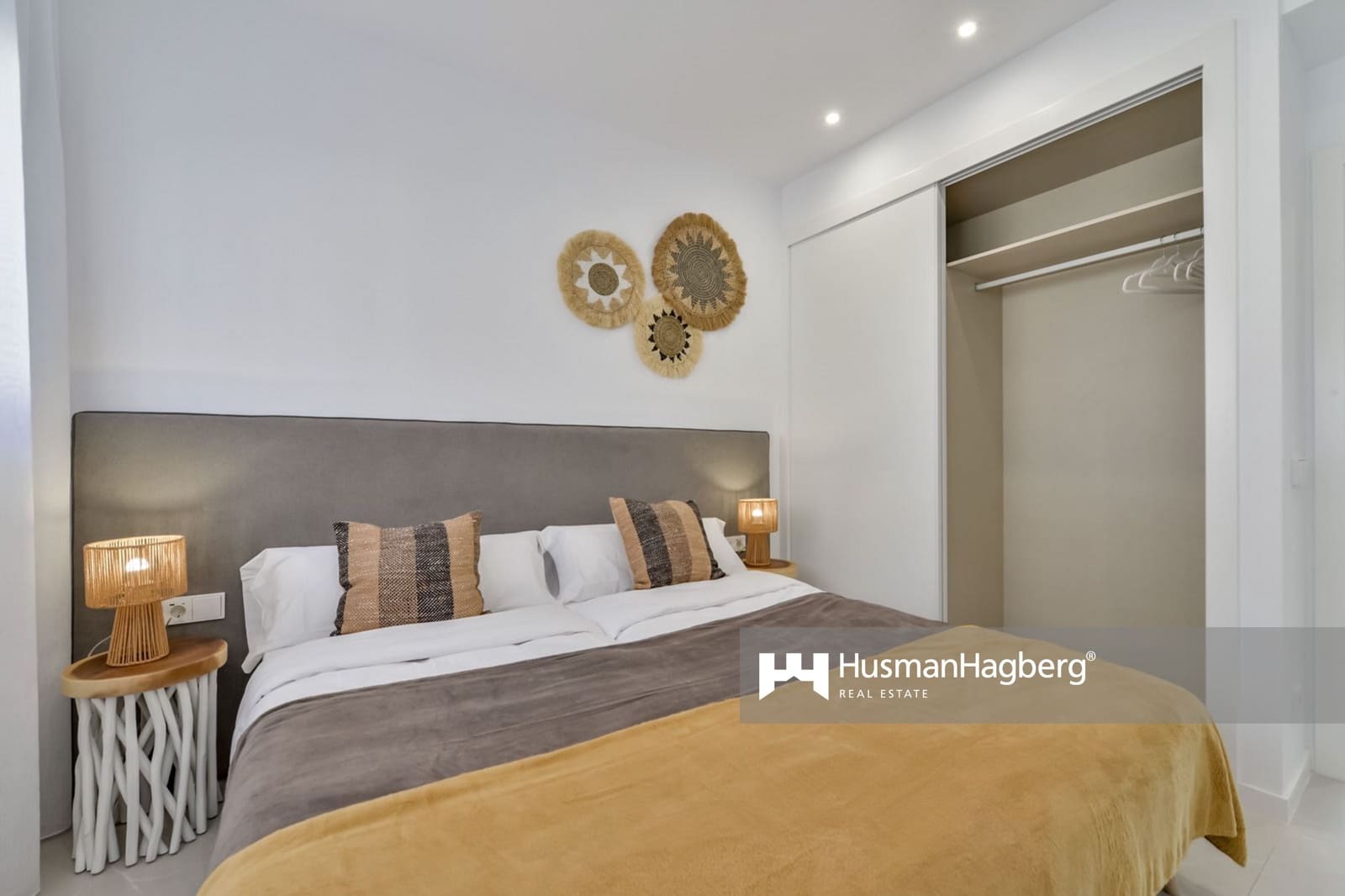 2 sovrum Lägenhet till salu i Benidorm med pool - 370 000 € (Ref: 9585292)