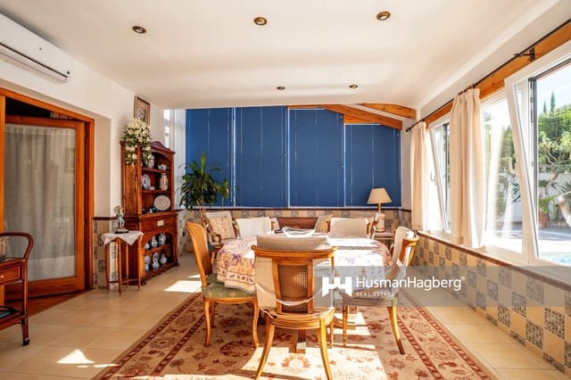 6 sypialnia Willa na sprzedaż w Rincón Bajo, Benidorm z basenem - 800 000 € (Ref: 9604501)