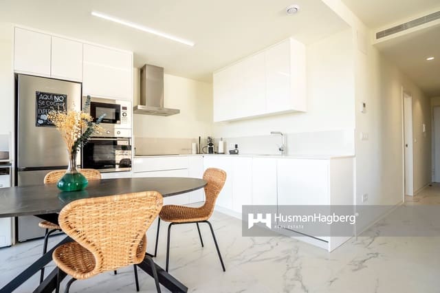 2 slaapkamer Appartement te koop in Benidorm met zwembad - € 345.000 (Ref: 9607079)