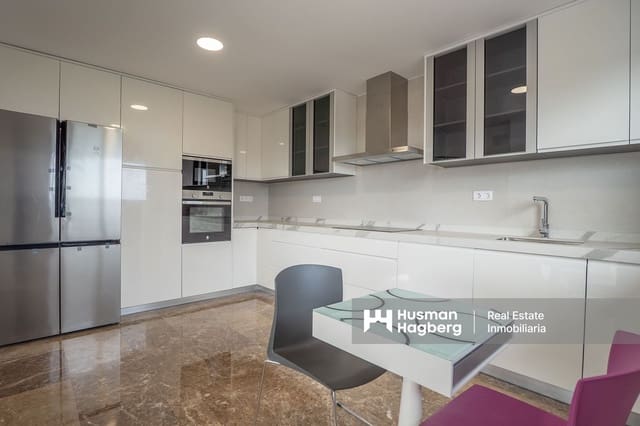 4 soveværelse Villa til salg i Coloma  , La Nucia med swimmingpool - € 895.000 (Ref: 9614612)