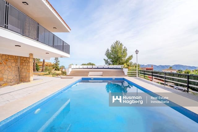 4 soveværelse Villa til salg i Coloma  , La Nucia med swimmingpool - € 895.000 (Ref: 9614612)