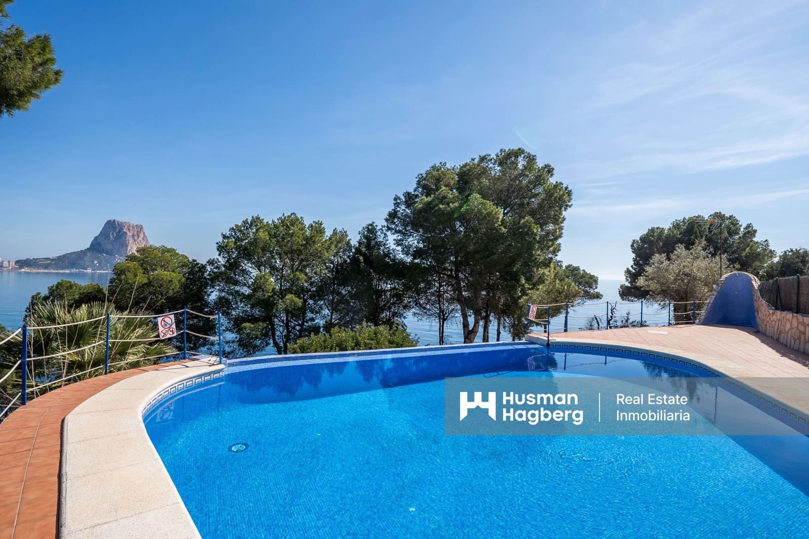 3 bedroom Townhouse for sale in Calpe / Calp with pool - € 498,000 (Ref: 9627103)